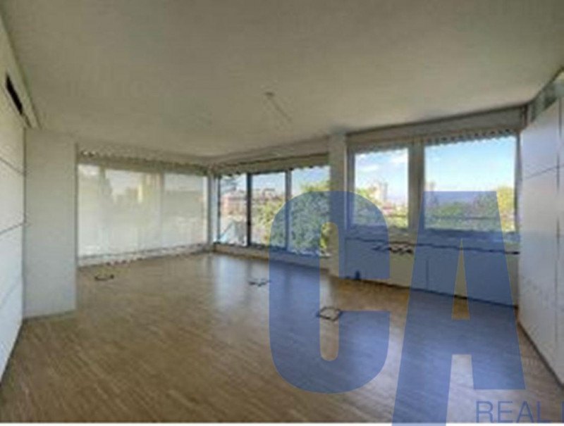 Immagine 3 di Ufficio in affitto  in VIA TONALE a Milano
