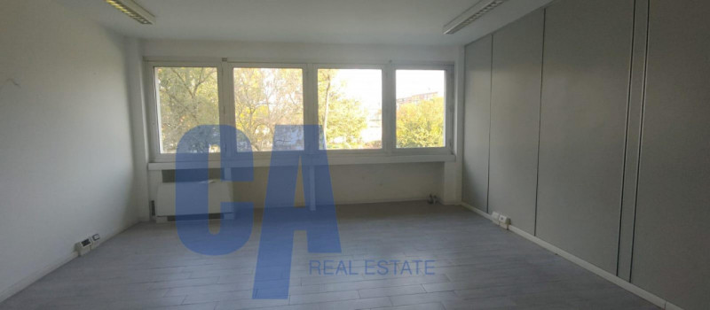 Immagine 4 di Ufficio in affitto  in VIA TONALE a Milano