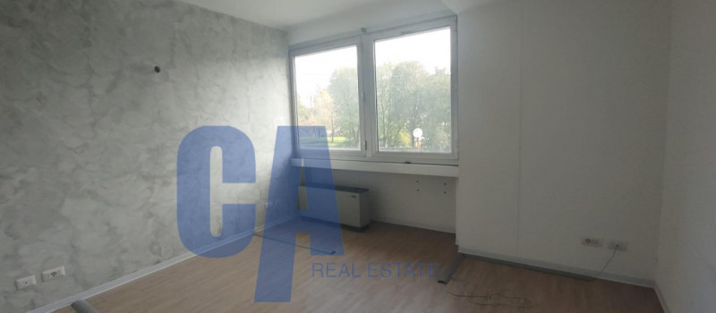 Immagine 5 di Ufficio in affitto  in VIA TONALE a Milano