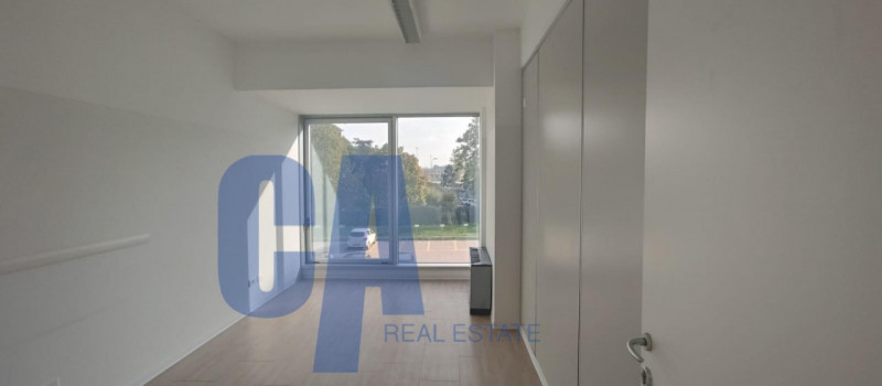 Immagine 8 di Ufficio in affitto  in VIA TONALE a Milano