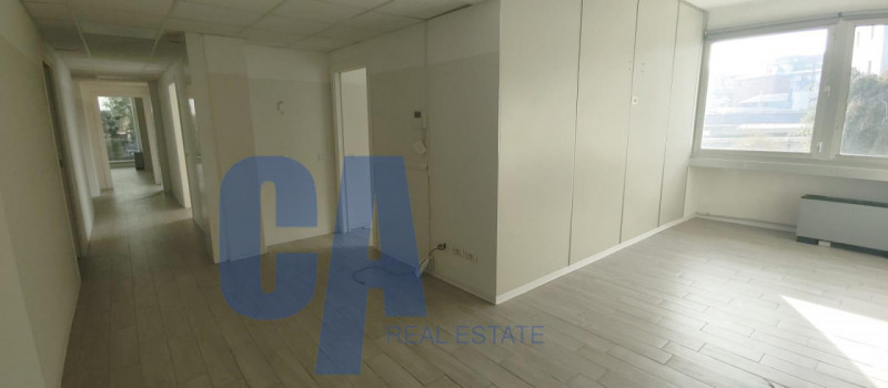 Immagine 10 di Ufficio in affitto  in VIA TONALE a Milano