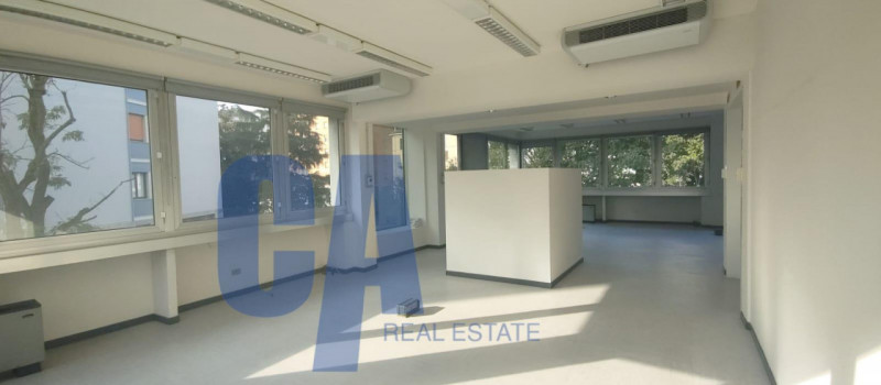 Immagine 8 di Ufficio in affitto  in VIA TONALE a Milano