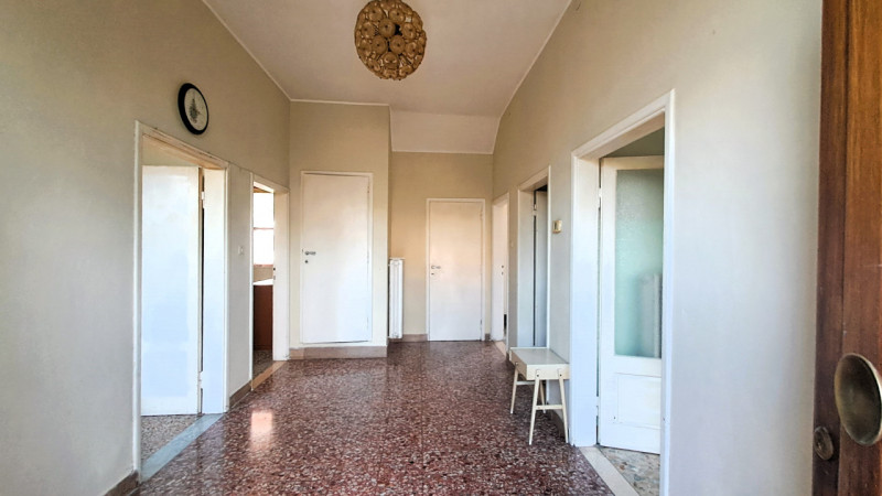 Immagine 3 di Appartamento in vendita  in Via firenze a Castiglione Del Lago