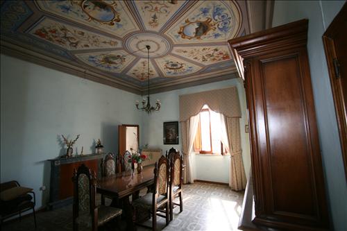 Immagine 2 di Appartamento in vendita  a Sinalunga