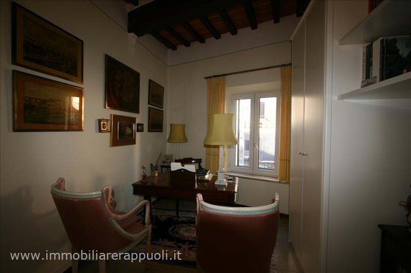 Immagine 8 di Appartamento in vendita  a Sinalunga