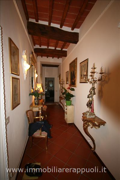 Immagine 17 di Appartamento in vendita  a Sinalunga