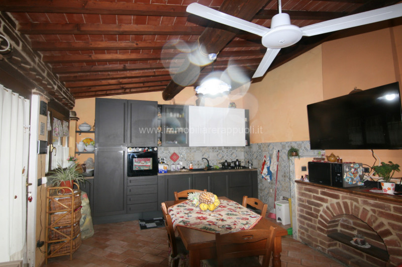 Immagine 4 di Rustico / casale in vendita  a Foiano Della Chiana