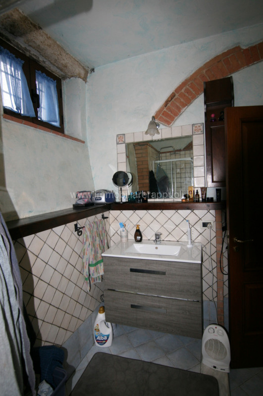 Immagine 6 di Rustico / casale in vendita  a Foiano Della Chiana