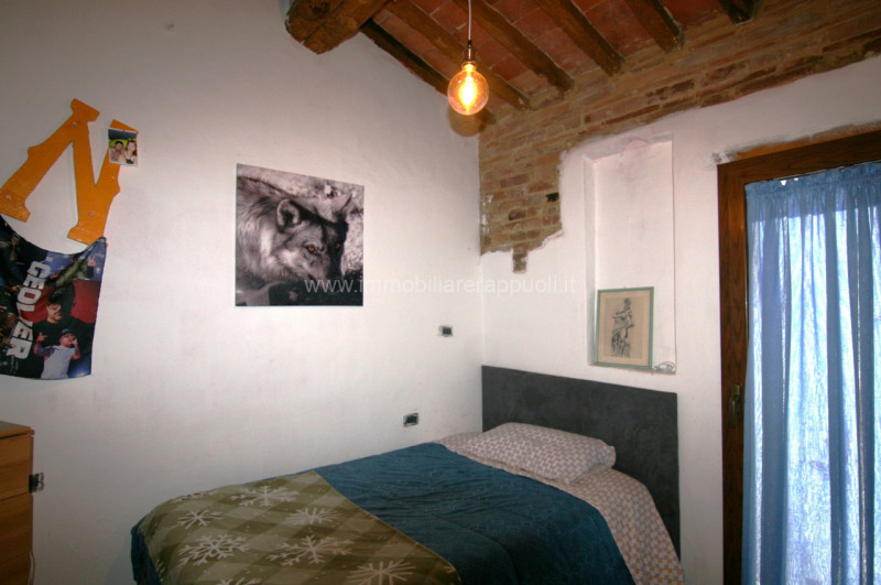 Immagine 9 di Rustico / casale in vendita  a Foiano Della Chiana