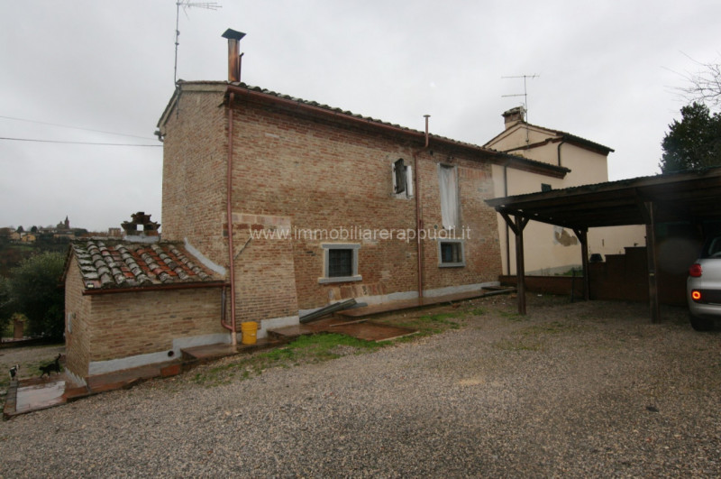 Immagine 15 di Rustico / casale in vendita  a Foiano Della Chiana