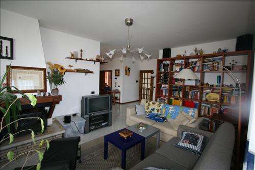 Immagine 1 di Appartamento in vendita  a Sinalunga