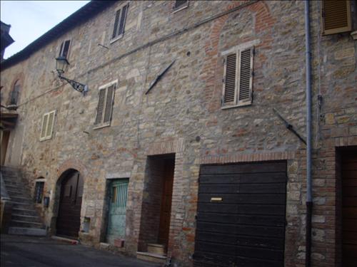 Immagine 9 di Casa indipendente in vendita  a Rapolano Terme