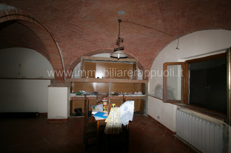 Immagine 12 di Rustico / casale in vendita  a Montepulciano