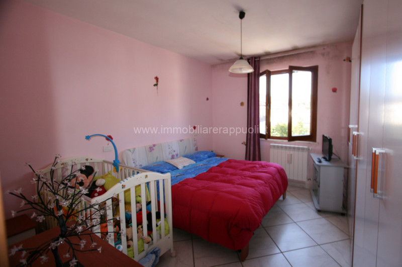 Immagine 4 di Villetta a schiera in vendita  a Sinalunga