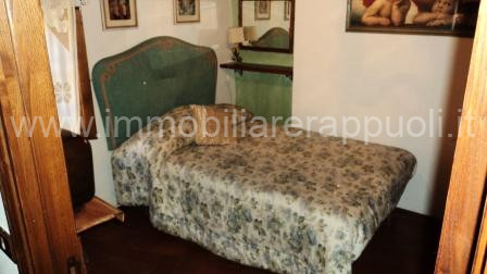 Immagine 5 di Appartamento in vendita  a Montalcino