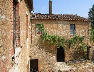 Immagine 3 di Villa in vendita  a Rapolano Terme