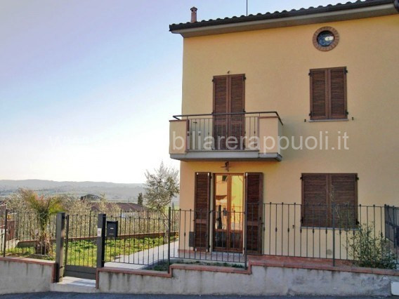 Immagine 1 di Appartamento in vendita  a Foiano Della Chiana