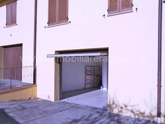 Immagine 10 di Appartamento in vendita  a Foiano Della Chiana