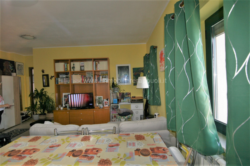 Immagine 2 di Appartamento in vendita  a Sinalunga