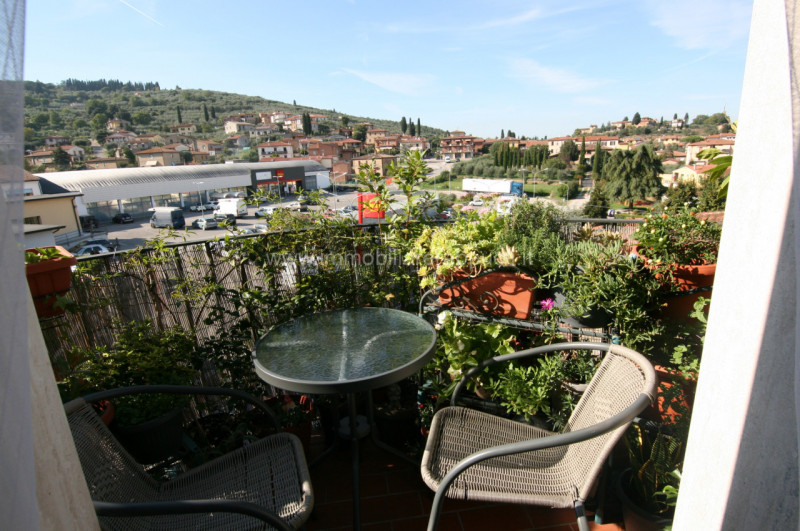 Immagine 4 di Appartamento in vendita  a Sinalunga