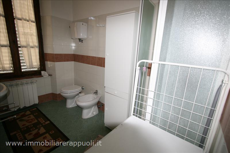 Immagine 2 di Appartamento in vendita  a Sinalunga