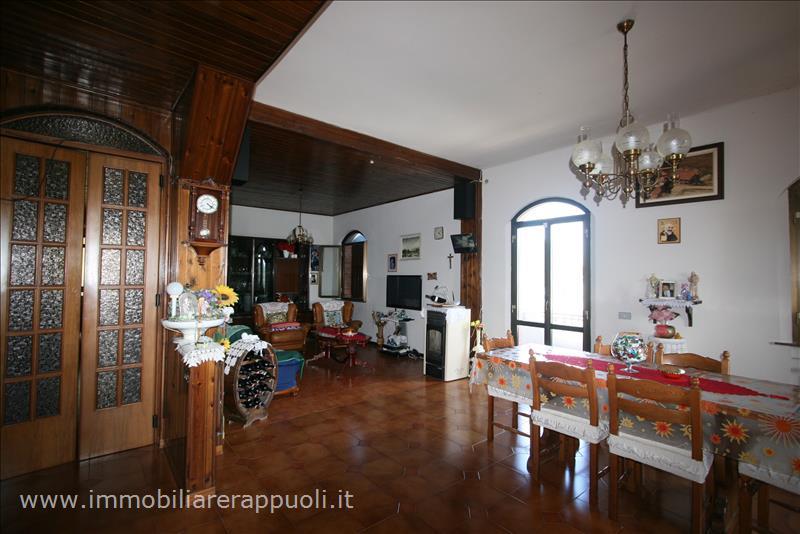 Immagine 5 di Casa indipendente in vendita  a Foiano Della Chiana