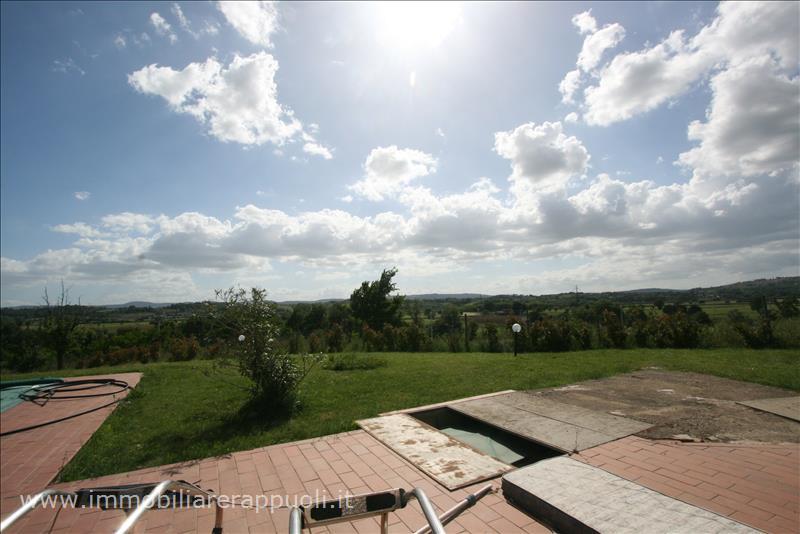 Immagine 27 di Casa indipendente in vendita  a Foiano Della Chiana