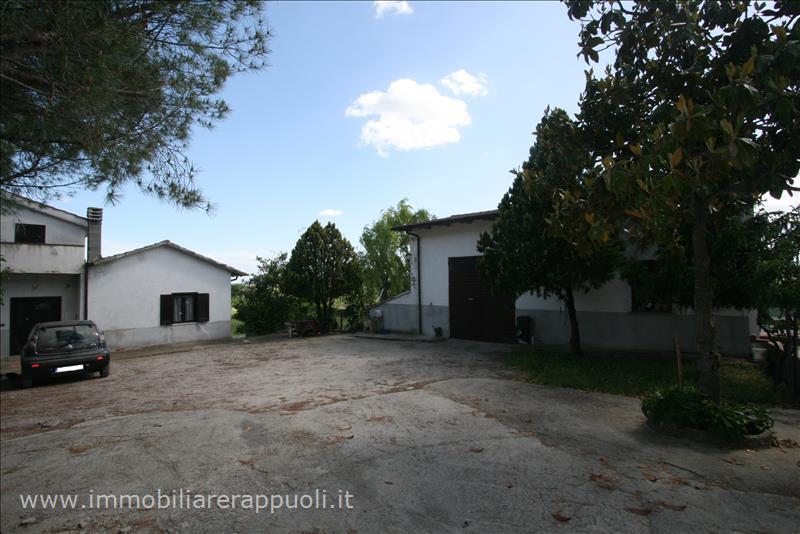 Immagine 34 di Casa indipendente in vendita  a Foiano Della Chiana