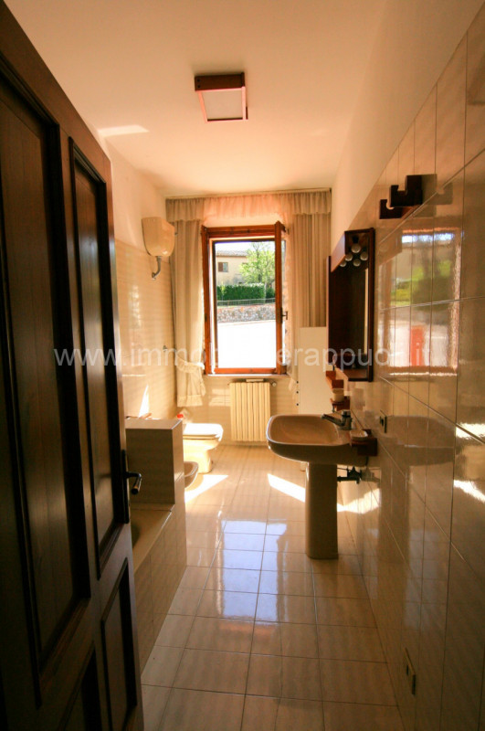 Immagine 4 di Villetta a schiera in vendita  a Trequanda