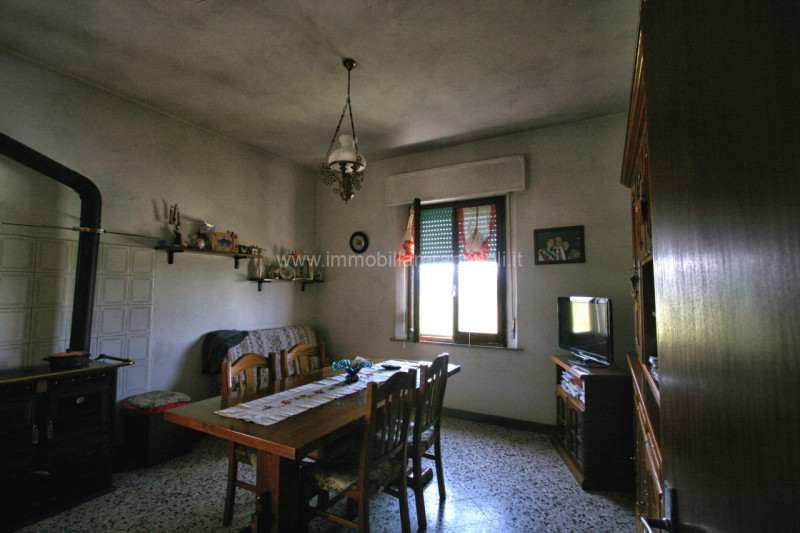 Immagine 5 di Casa indipendente in vendita  a Sinalunga