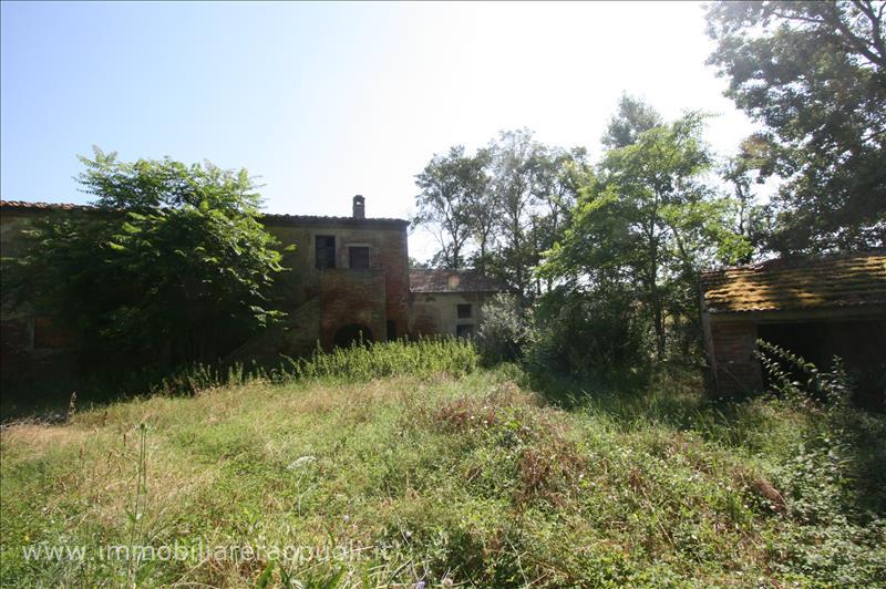 Immagine 3 di Rustico / casale in vendita  a Cortona