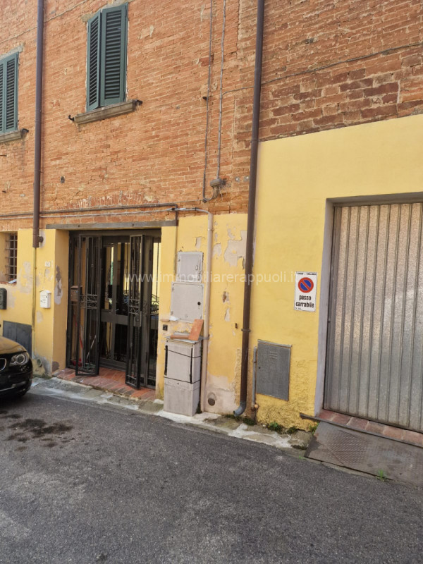 Immagine 10 di Appartamento in vendita  a Sinalunga