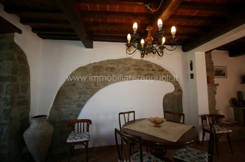 Immagine 25 di Rustico / casale in vendita  a Cortona