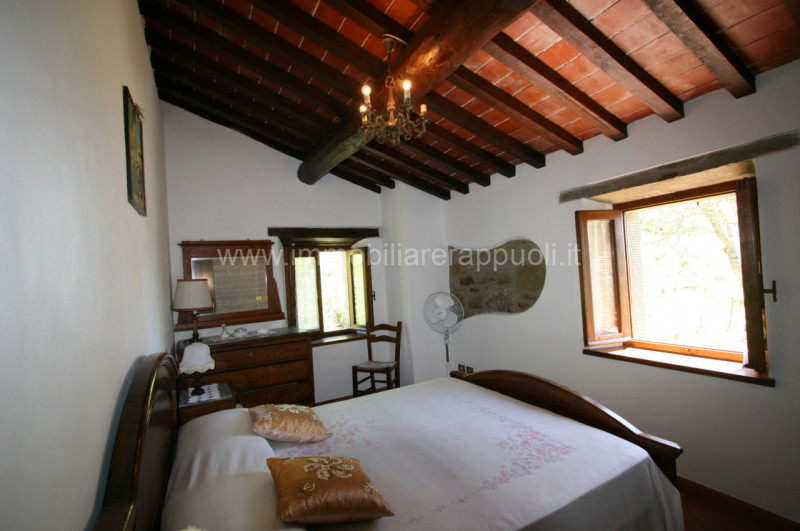 Immagine 29 di Rustico / casale in vendita  a Cortona