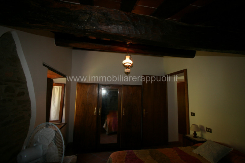 Immagine 33 di Rustico / casale in vendita  a Cortona