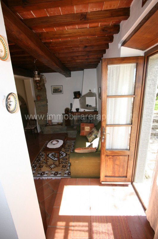 Immagine 36 di Rustico / casale in vendita  a Cortona