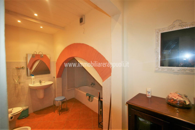 Immagine 7 di Appartamento in vendita  a Sinalunga