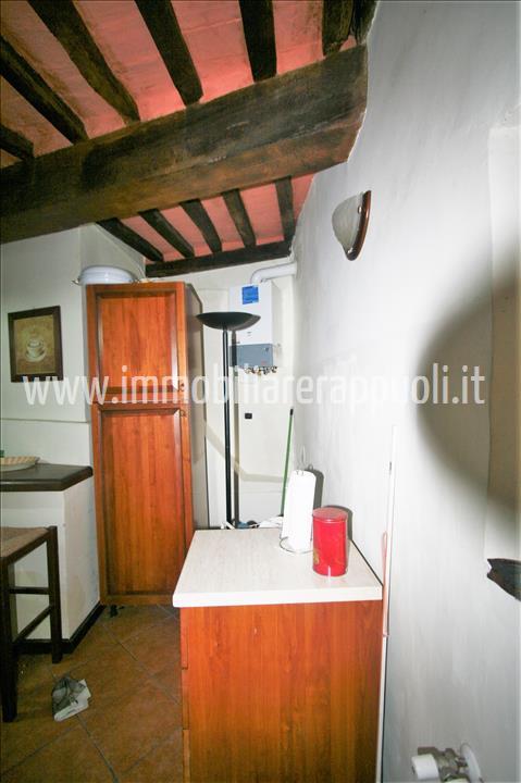 Immagine 13 di Appartamento in vendita  a Sinalunga