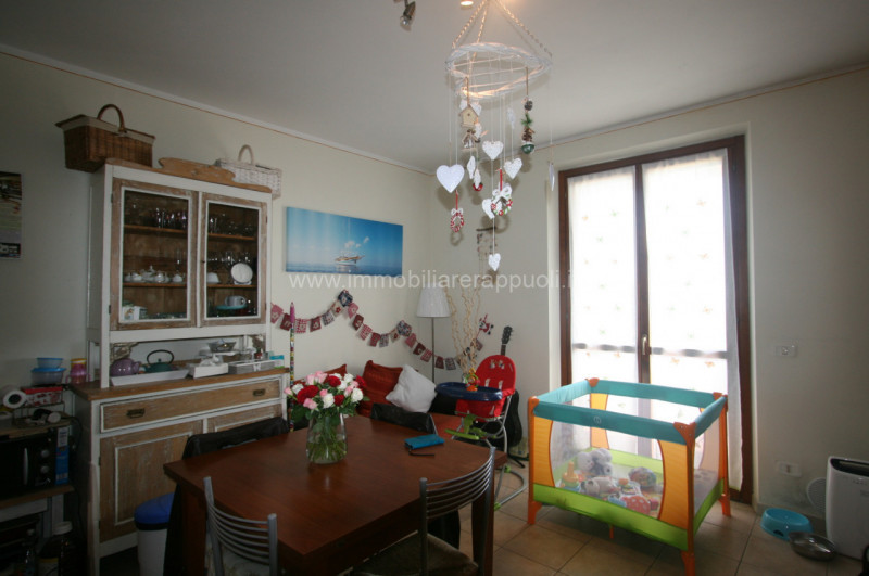 Immagine 2 di Appartamento in vendita  a Lucignano