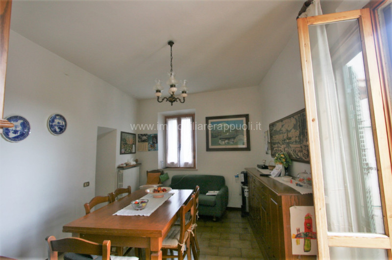 Immagine 2 di Appartamento in vendita  a Sinalunga