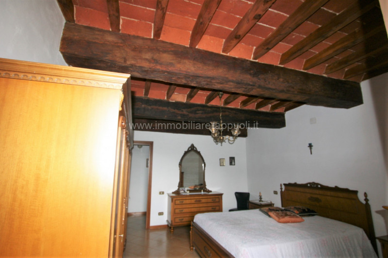 Immagine 11 di Appartamento in vendita  a Sinalunga