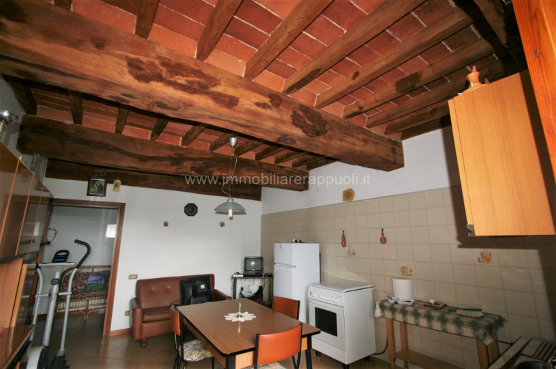 Immagine 13 di Appartamento in vendita  a Sinalunga