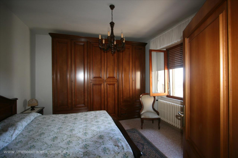 Immagine 3 di Casa indipendente in vendita  a Montepulciano