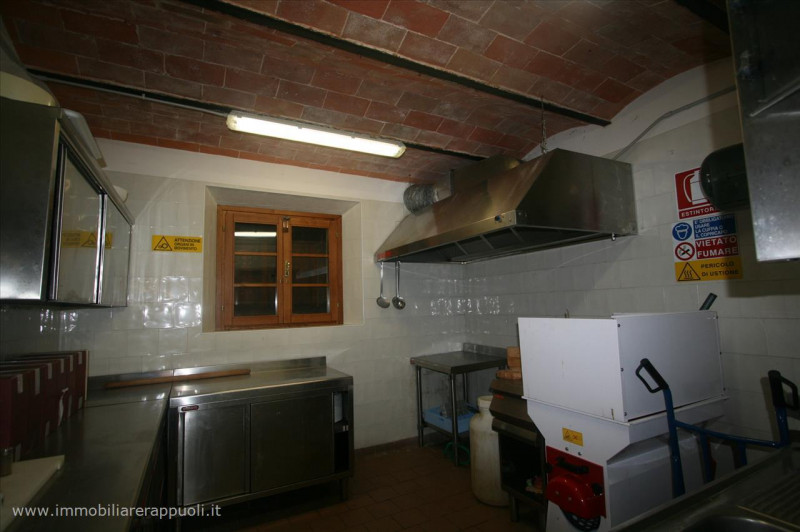 Immagine 16 di Rustico / casale in vendita  a Sinalunga