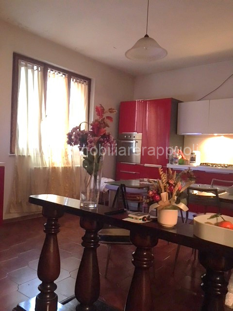 Immagine 1 di Casa indipendente in vendita  a Foiano Della Chiana