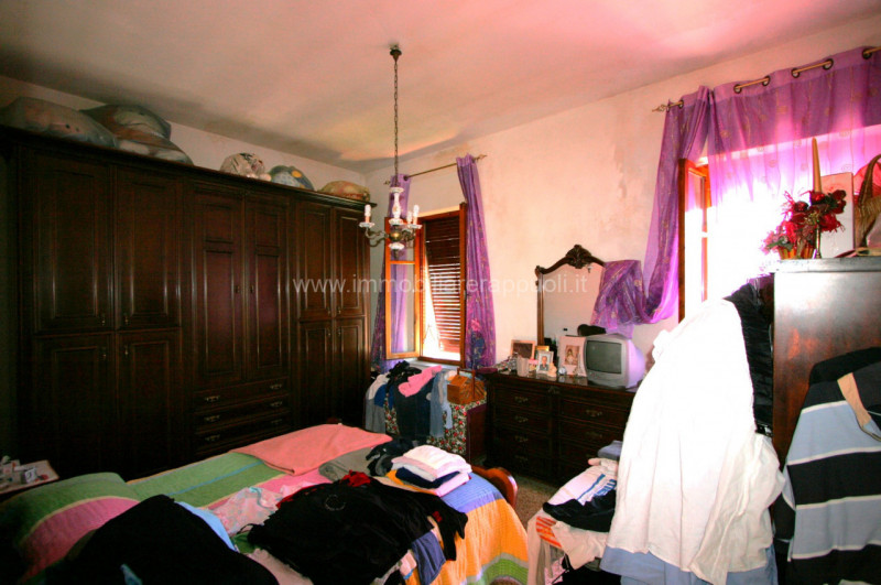 Immagine 4 di Villetta a schiera in vendita  a Sinalunga