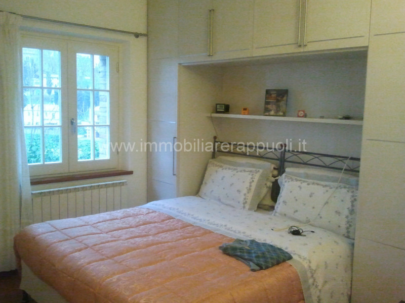 Immagine 4 di Rustico / casale in vendita  a Siena