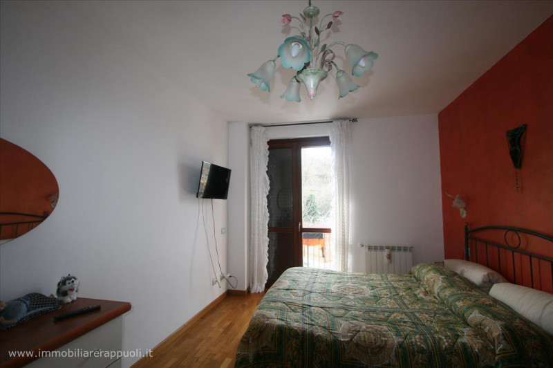 Immagine 5 di Villetta a schiera in vendita  a Rapolano Terme