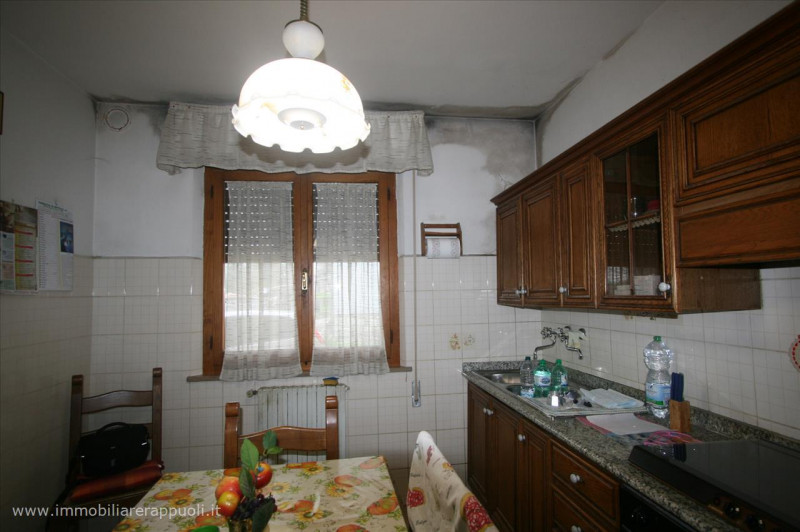 Immagine 1 di Casa indipendente in vendita  a Sinalunga