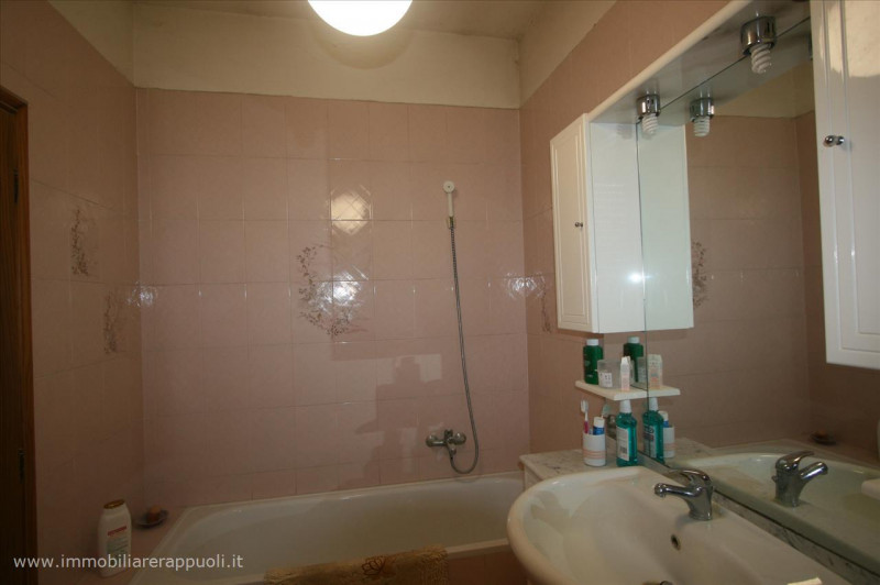 Immagine 20 di Casa indipendente in vendita  a Sinalunga